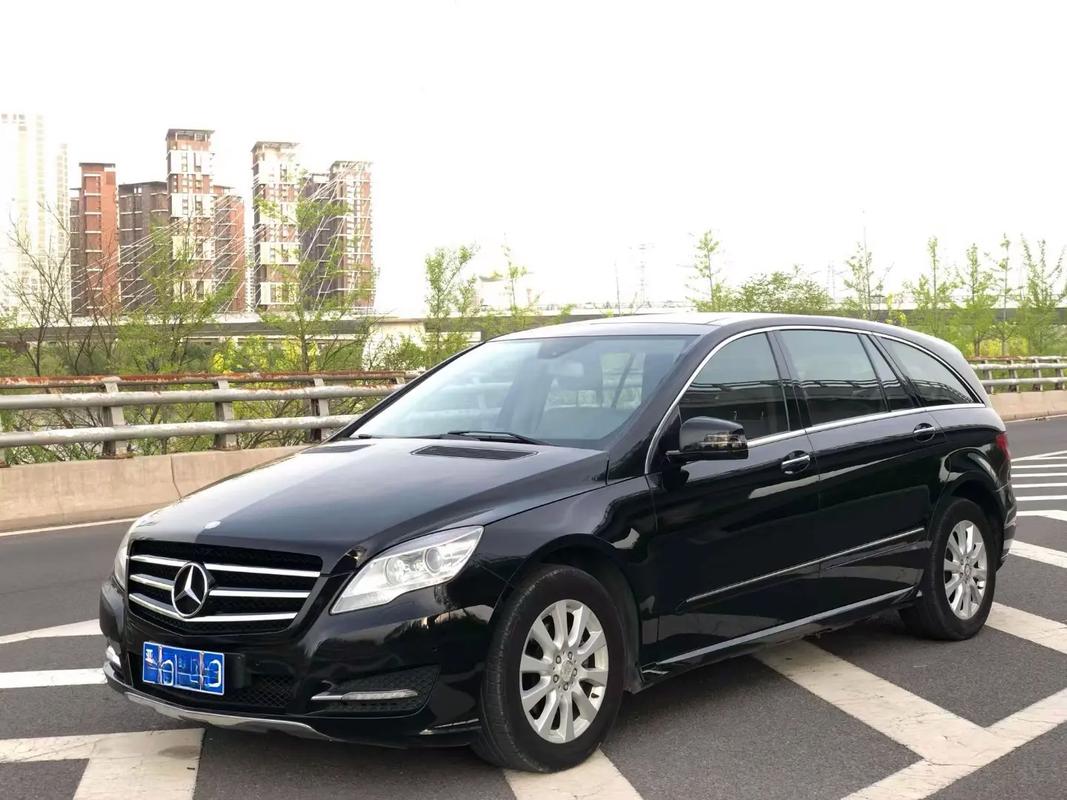 奔驰r级最新款,奔驰r 新款