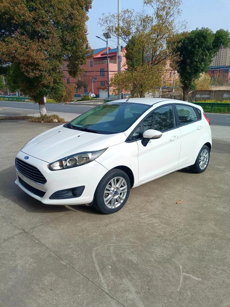 【福特嘉年华怎么样值得买不,福特嘉年华怎么样有什么优缺点】