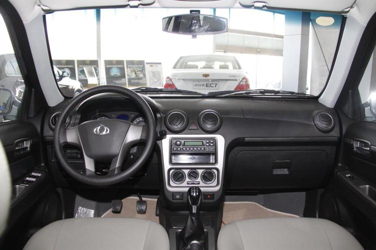 【吉利自由舰内饰图片,吉利自由舰内饰功能图解视频】