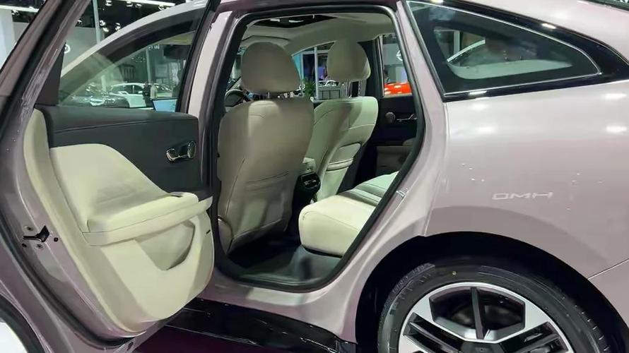 广汽埃安报价(广汽埃安rt价格)