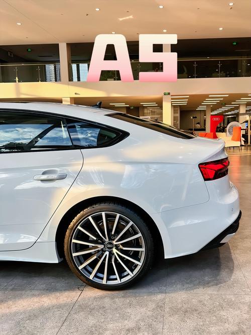 奥迪a5适合家用吗／奥迪a5适合家用吗现在