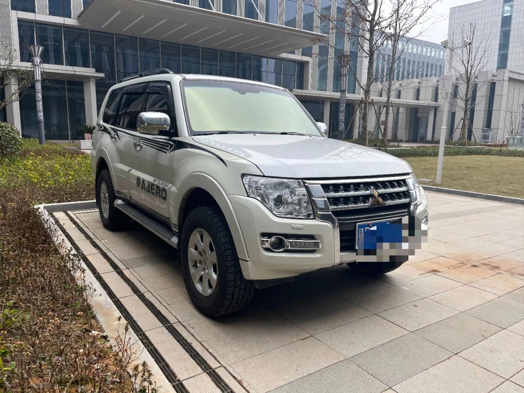 三菱帕杰罗v93缺点 三,三菱帕杰罗v93