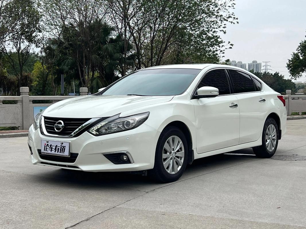 2017年日产天籁现在值多少钱 17年日产天籁二手车多钱