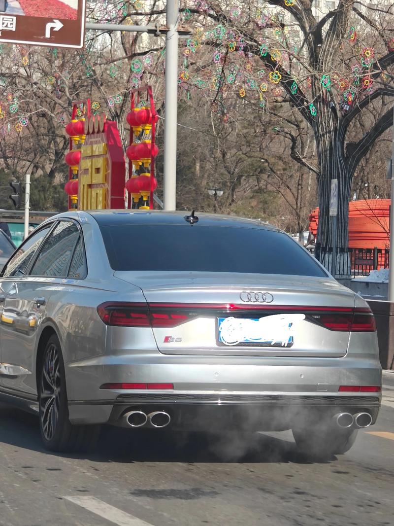 开奥迪s8的人都是大佬吗 开奥迪s8的都是什么人