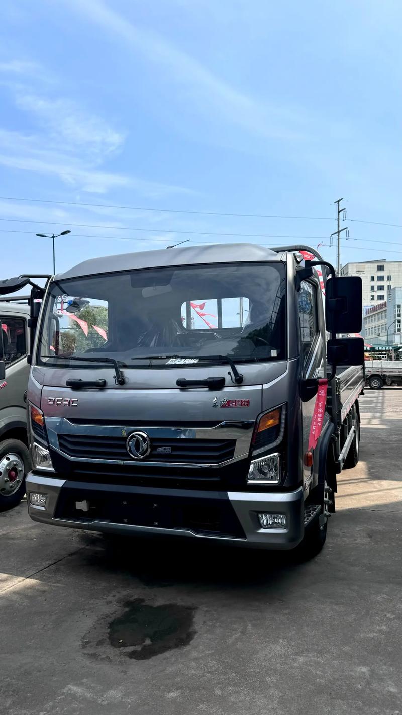 【东风重型货车全部车型,东风重卡报价及图片】